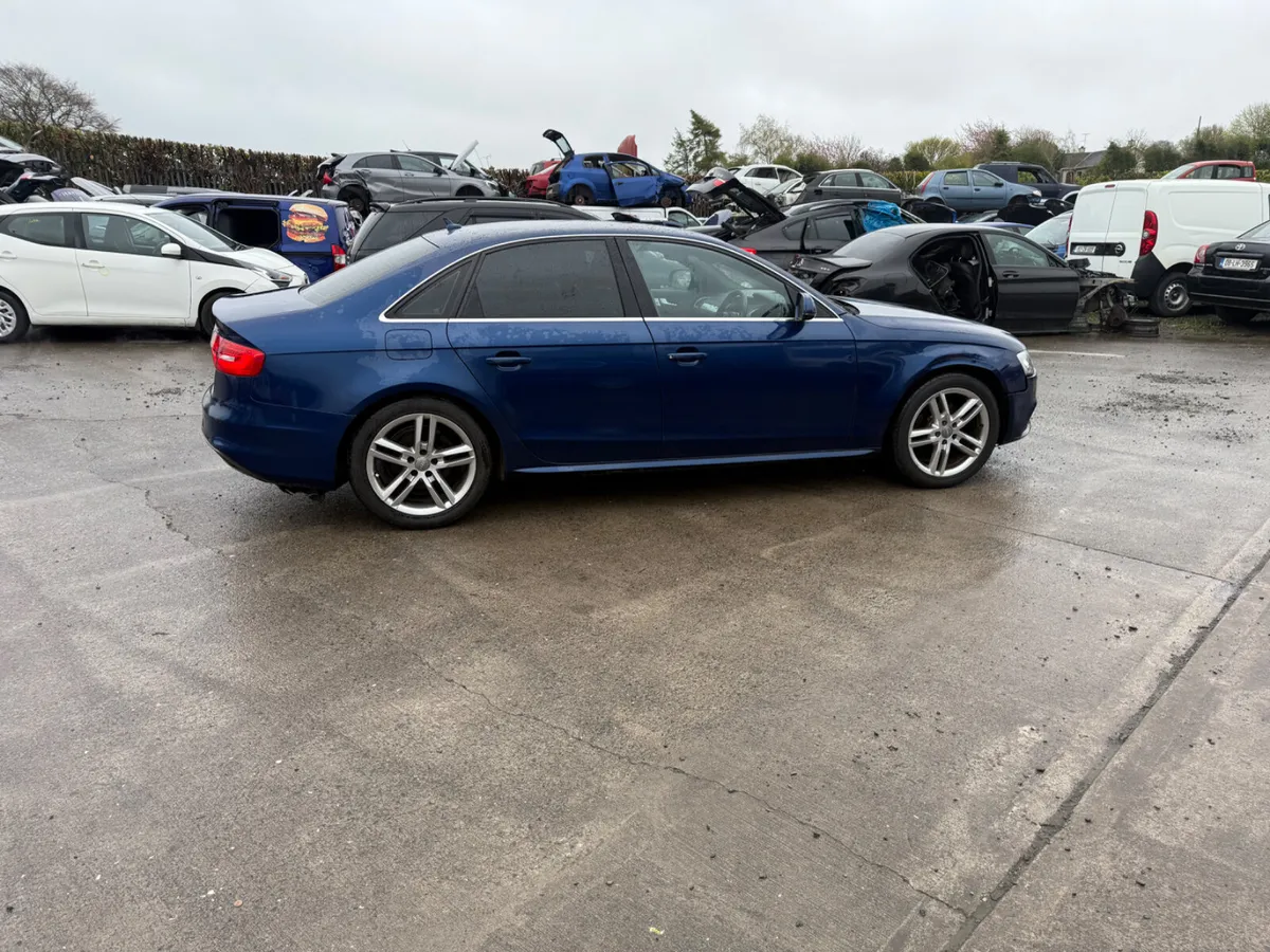2015 Audi A4 2.0 TDI Auto S-Line - Image 4