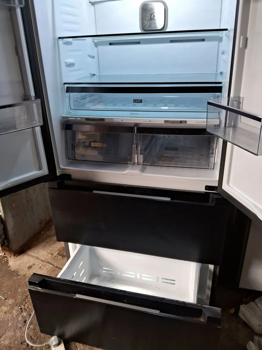 EX DISPLAY BRAND NEW AMERICAN FRIDGE AND FREEZER - Image 3