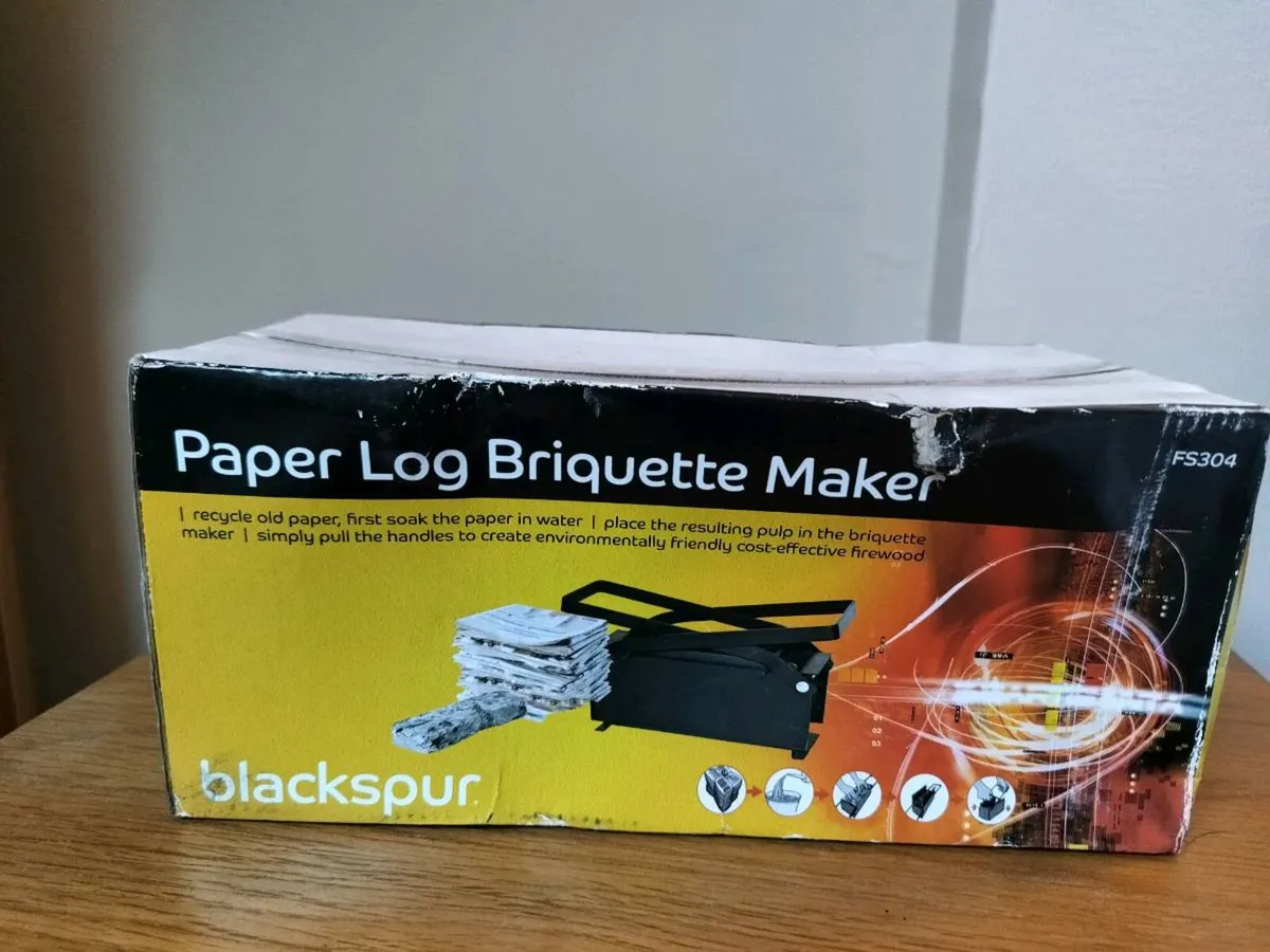 Log briquette maker