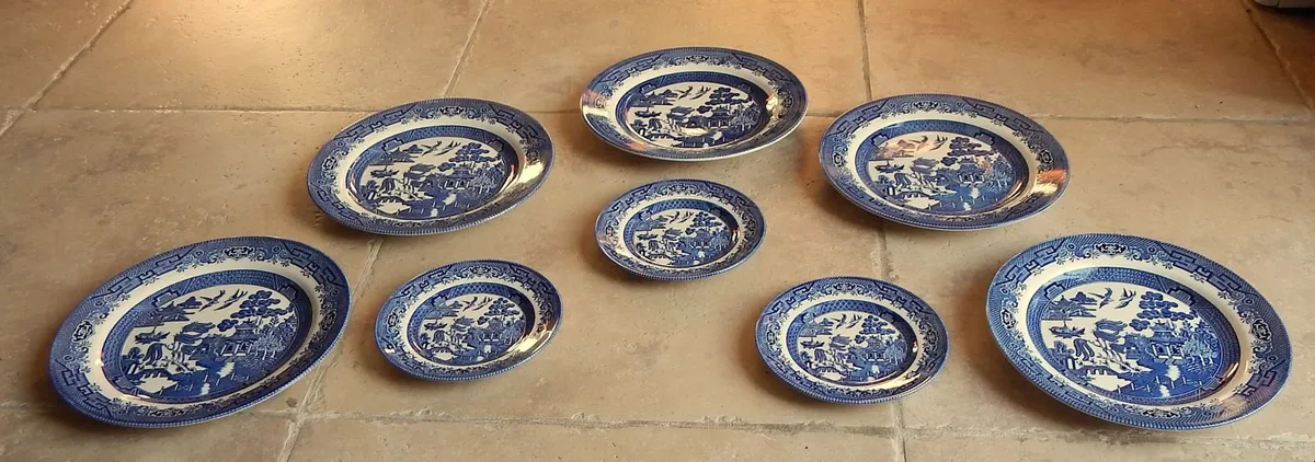 Selection of Churchill Pottery Blue & White Plates - Image 2