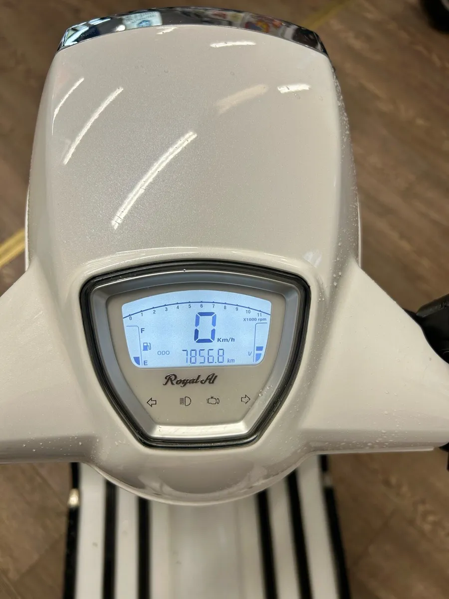 2022 Royal Allow GP125 not Vespa - Image 4