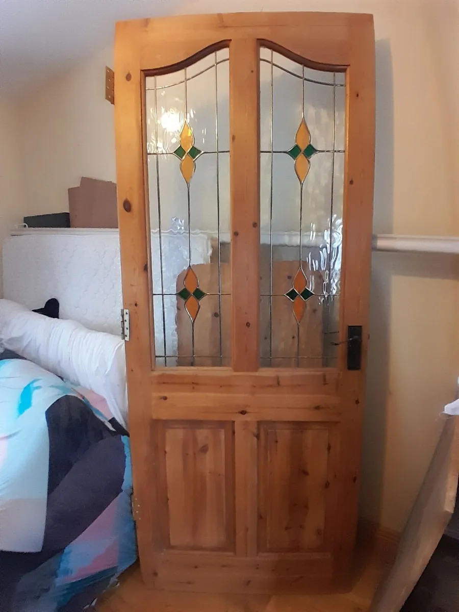 Couch settee, bar stools, door - Image 2