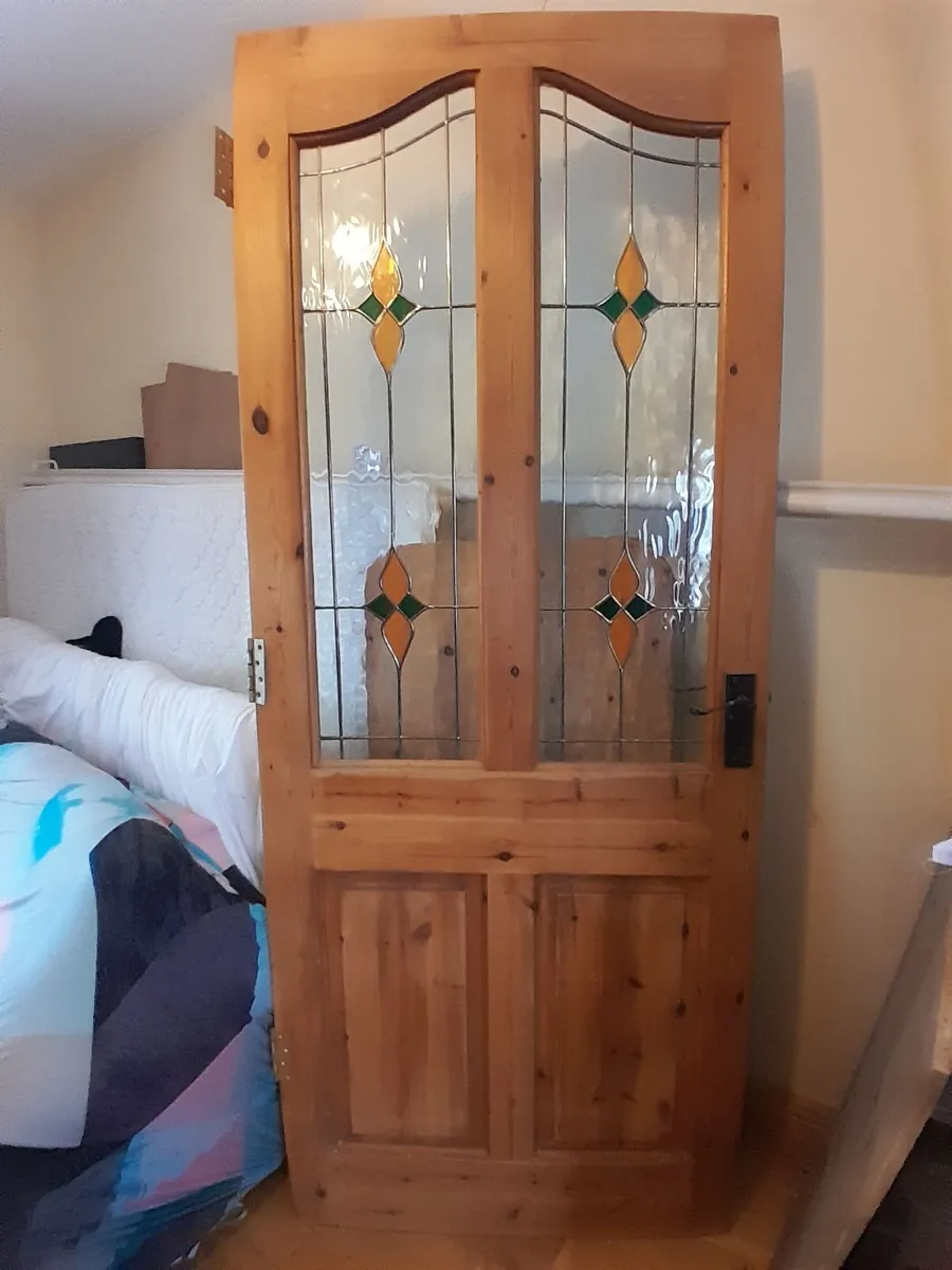 Couch settee, bar stools, door - Image 3