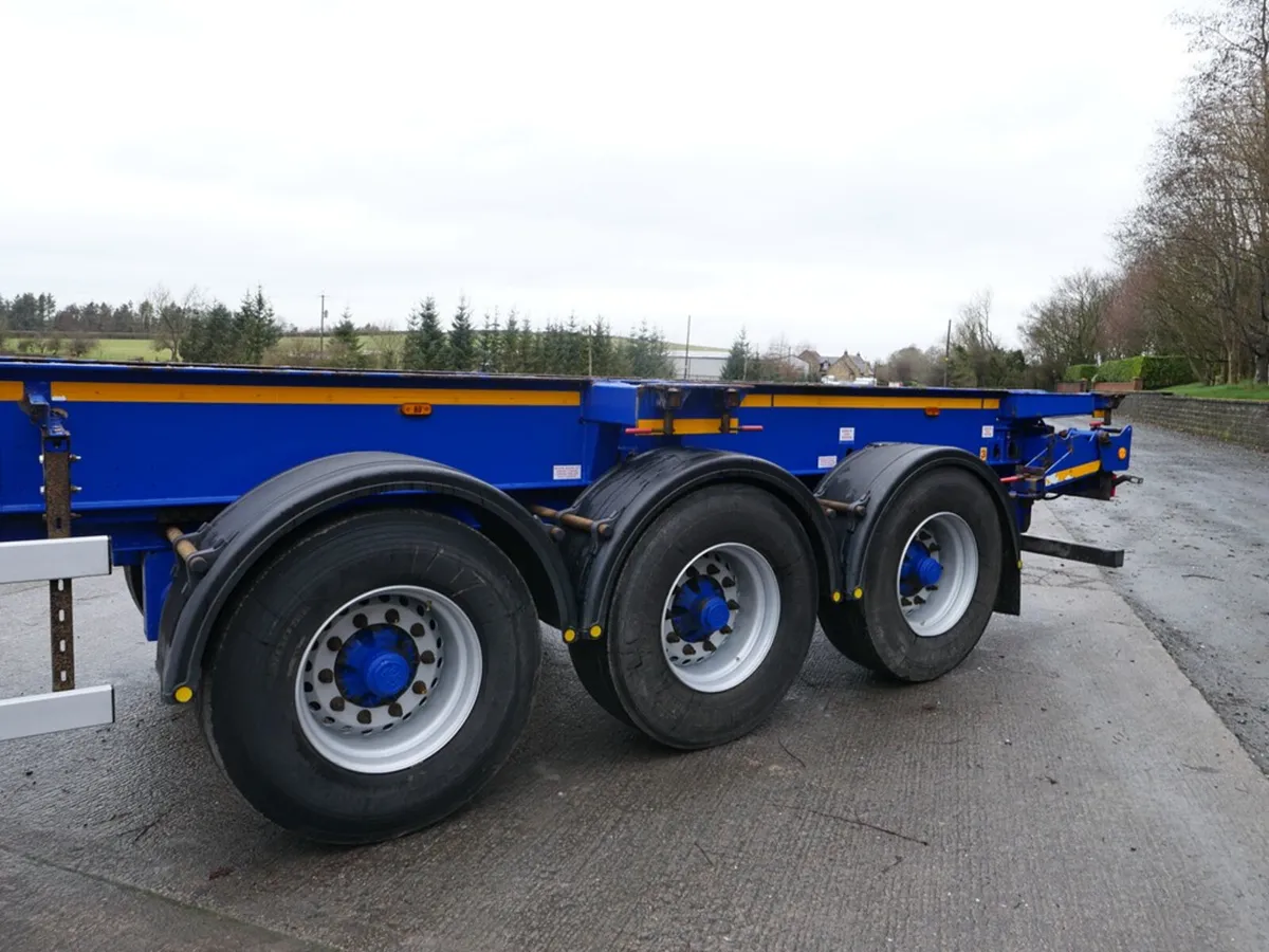 2016 Dennison Skeletal Trailer 3 Axle T2-01947 - Image 4