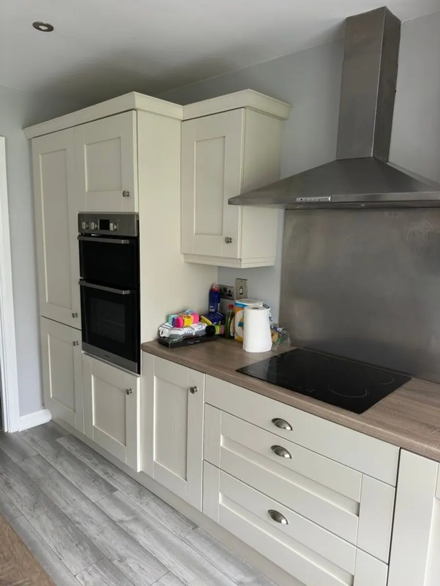 Kitchen Cabinets - Image 3