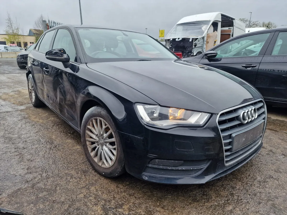 14 AUDI A3  1.6 TDI (CRK) FOR BREAKING - Image 1