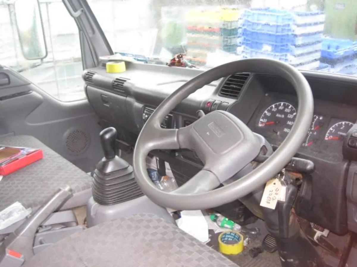 Isuzu npr 2007    needs engine - Image 4