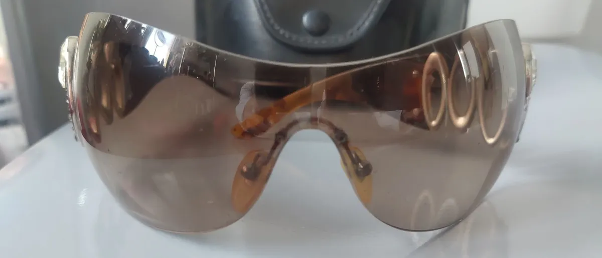 Limited edition original bvlgari Swarovski sunglas - Image 4