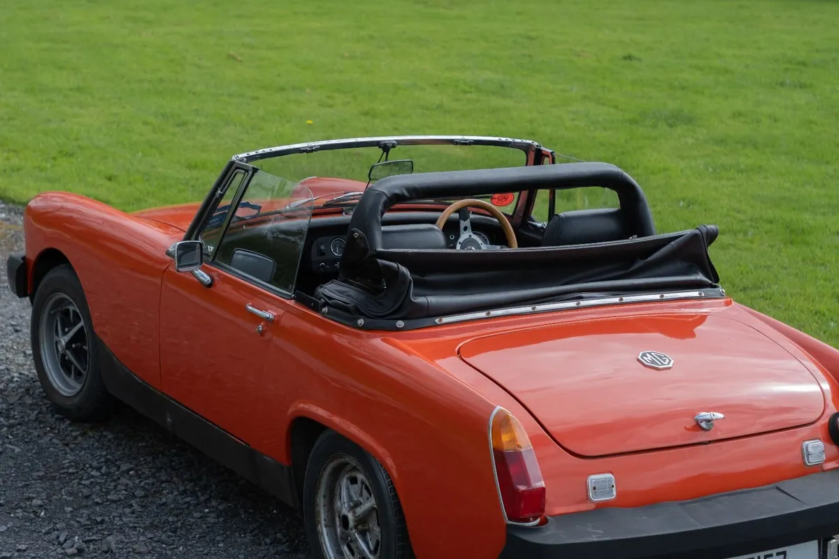 MG Midget 1974 - Image 2