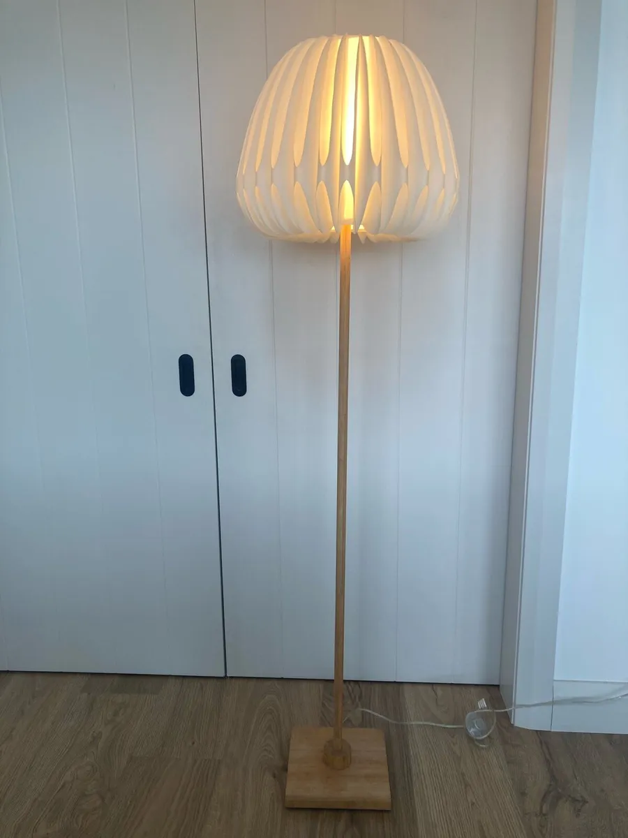 Floor Lamp - Image 4