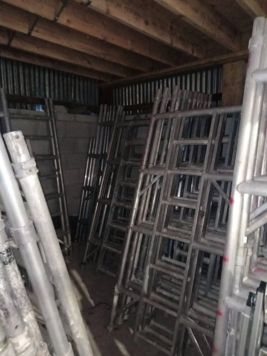 Scaffolding tower - Image 2