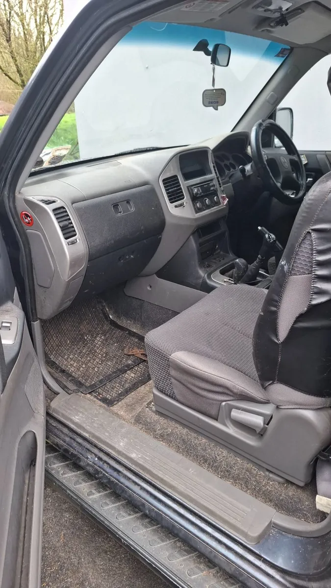 Mitsubishi Pajero 2006 - Image 2