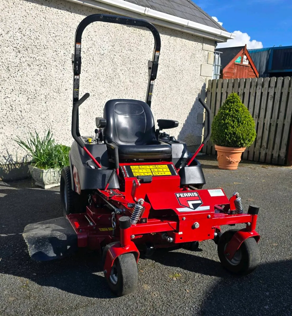 Ferris Kawasaki Commercial zero turn - Image 1