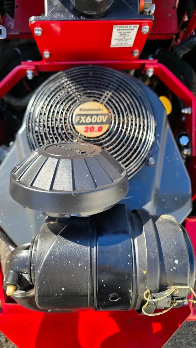 Ferris Kawasaki Commercial zero turn - Image 2