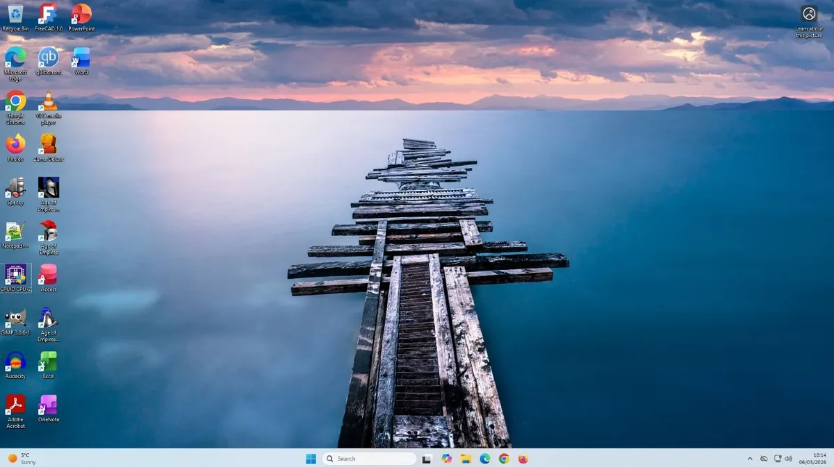 Dell 10th Gen i5 PC 16GB RAM Office'24 24" LCD - Image 3