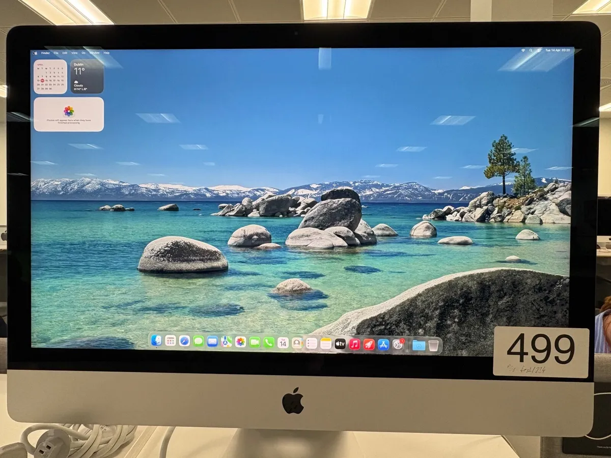 iMac - 2020 - 27 Inch - 16 GB RAM - 3.3 i5 - AMD - Image 1
