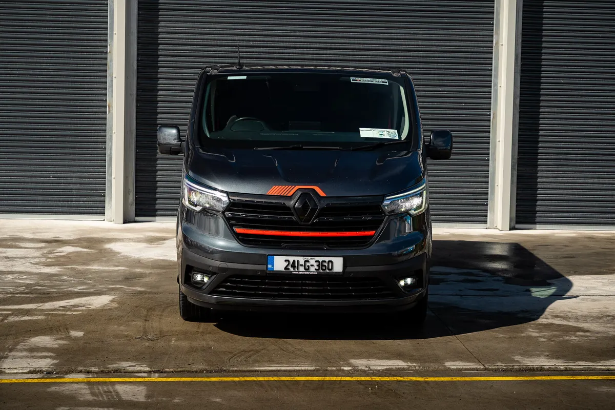 Renault Trafic Exclusive Auto 170bhp 2024 - Image 3