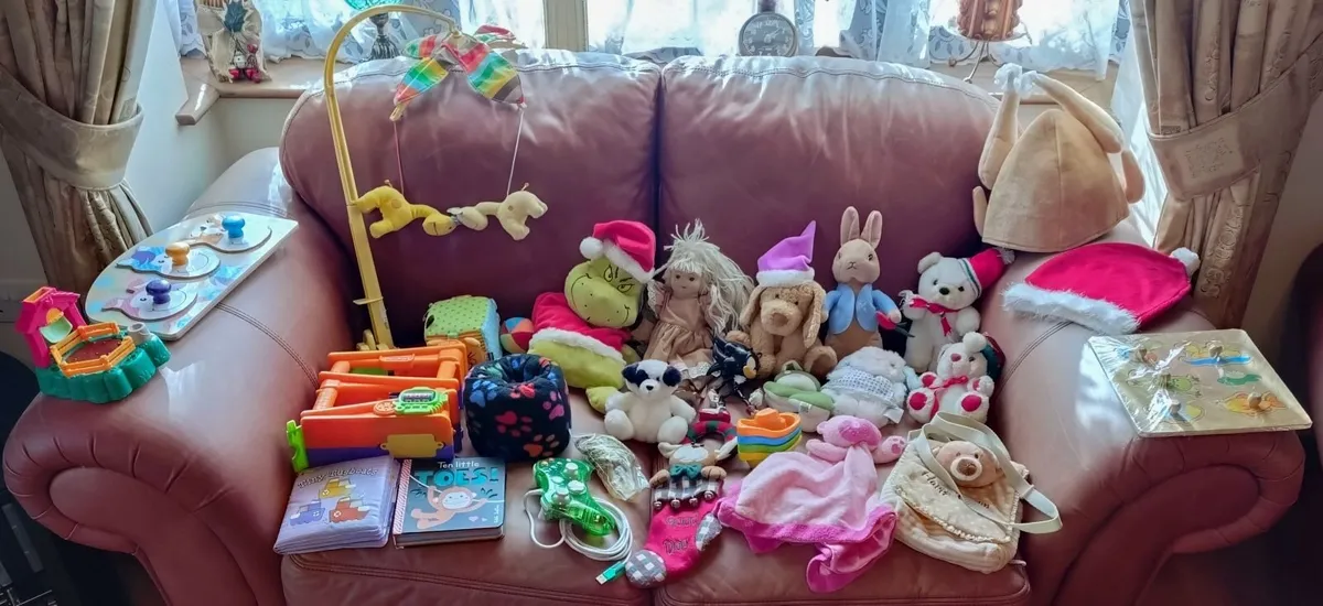 All Sorts Of Toys (used). - Image 1