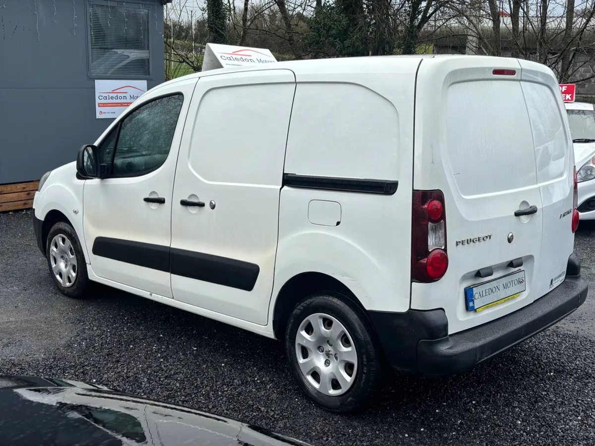 PEUGEOT PARTNER-NEW CVRT-LOW KM - Image 3