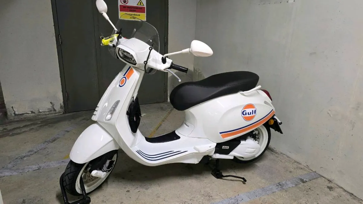 Vespa Sprint - Image 1