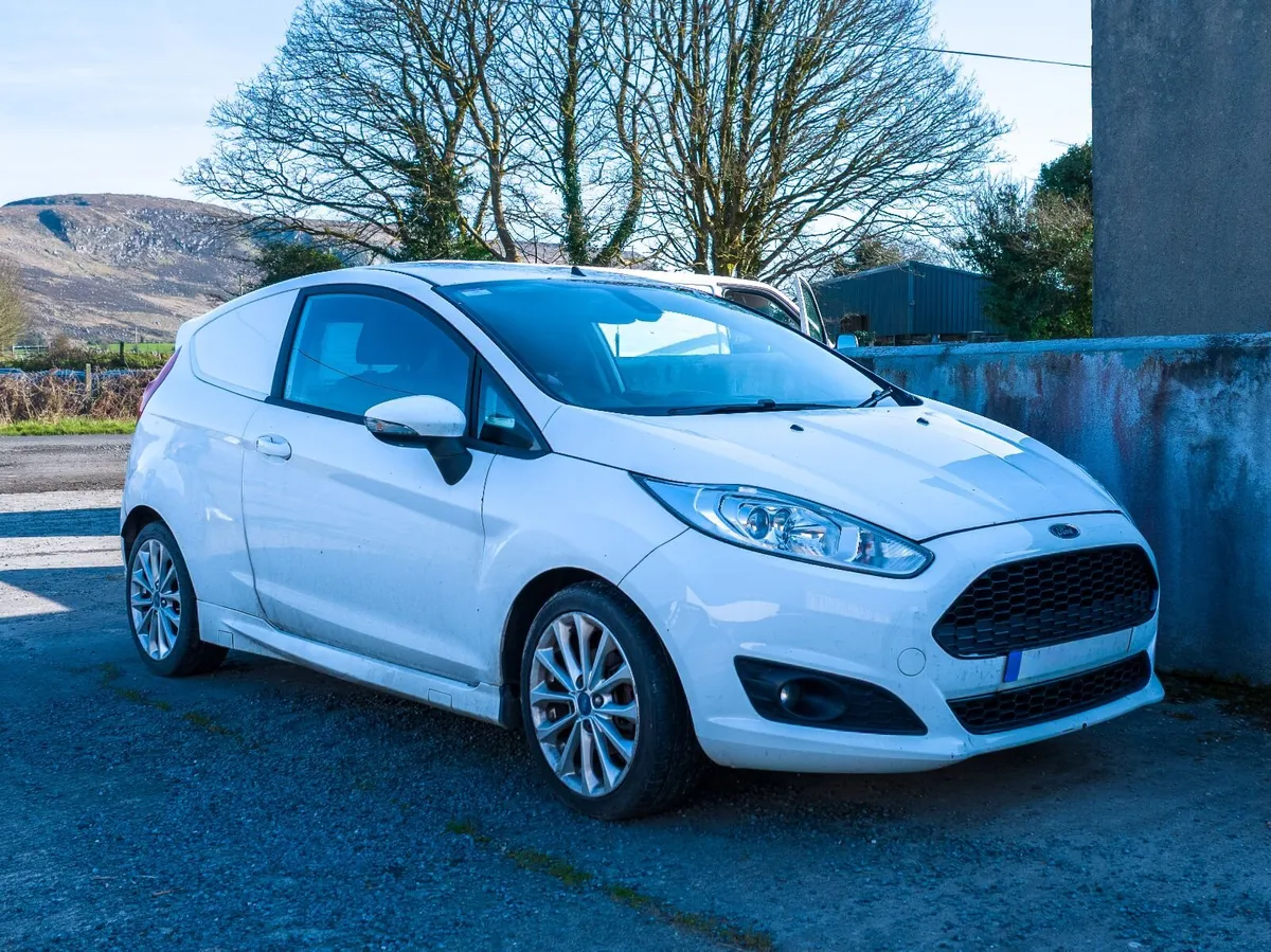 Ford Fiesta 2013 - Image 3