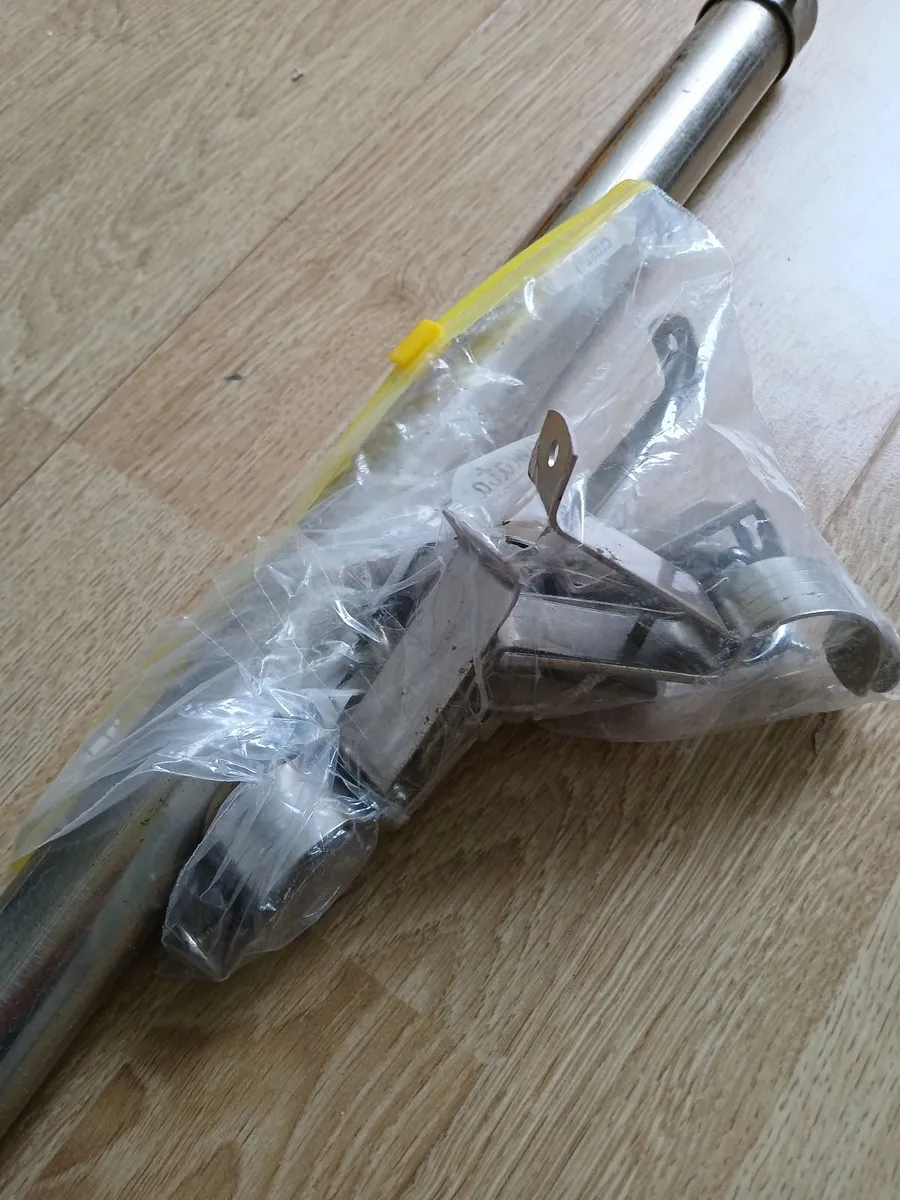 Metal curtain rod - Image 2