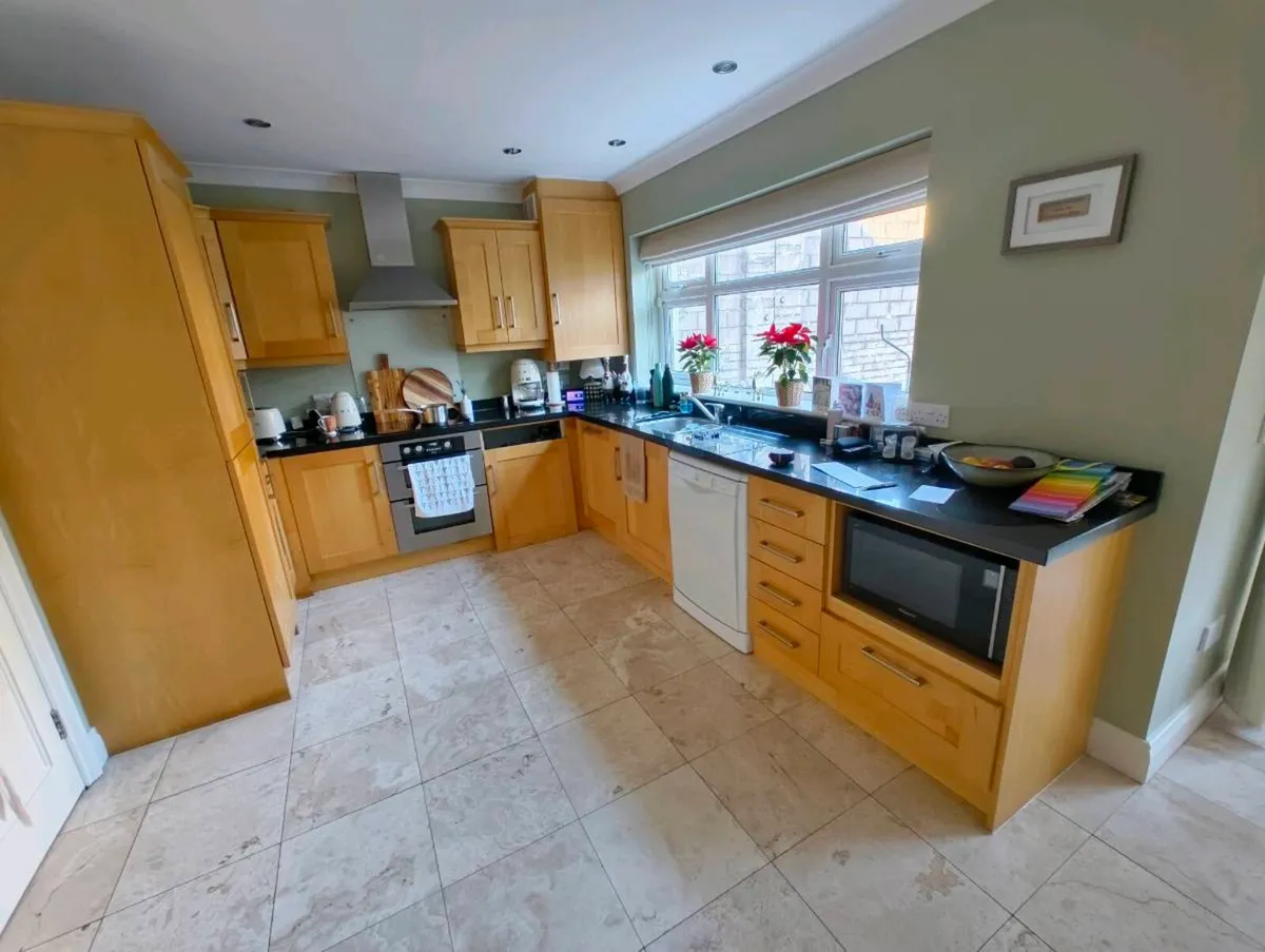 Kitchen and appliances