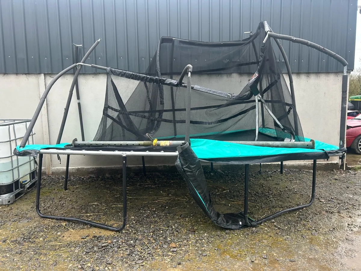 Trampoline