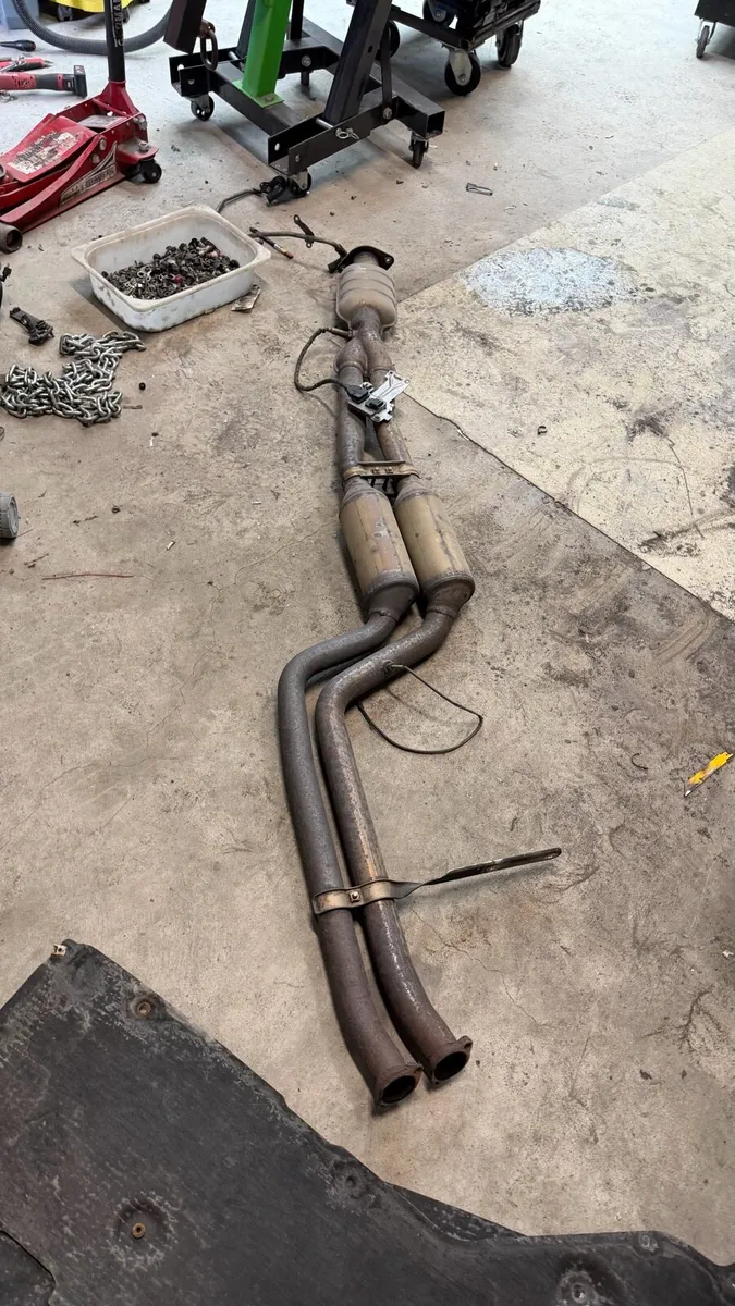 2007 bmw 325i exhaust - Image 1