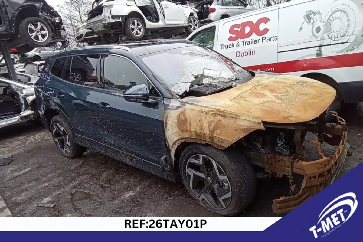 2025 VOLKSWAGEN TAYRON BRAKING FOR PARTS - Image 4