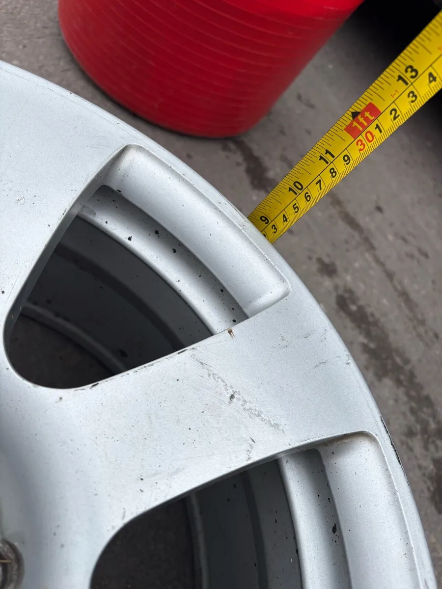 Alloy wheels. 18” genuine Mercedes - Image 4