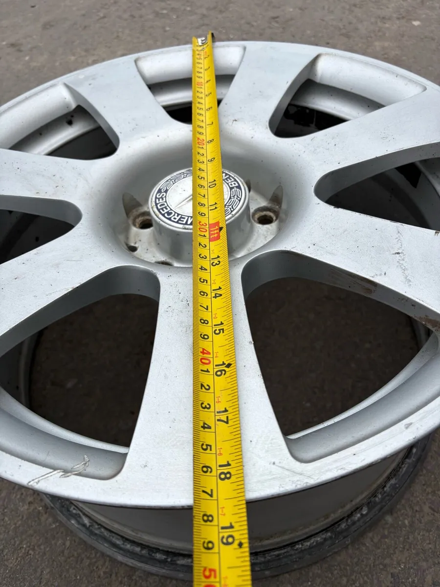 Alloy wheels. 18” genuine Mercedes - Image 3