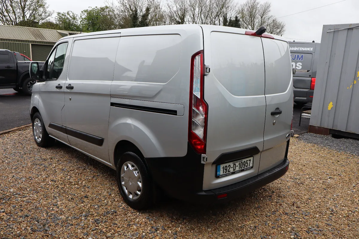 Ford Transit Custom 2019 - Image 4