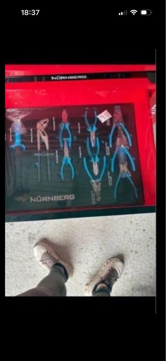 New Nuremberg tool chest with tools included - Image 2