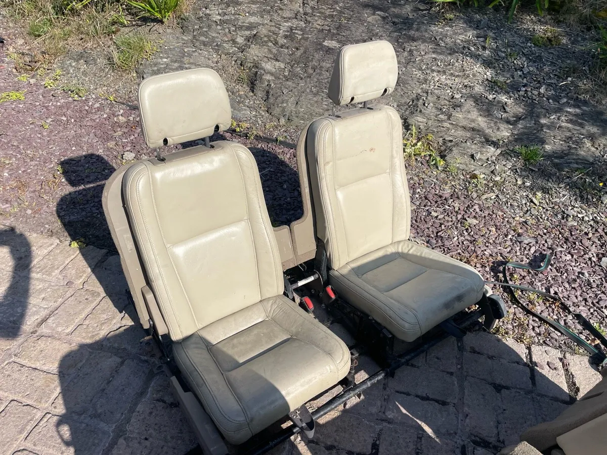 Volvo xc90 seats - Image 4