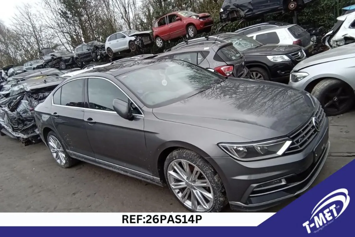 2017 VOLKSWAGEN PASSAT BREAKING FOR PARTS - Image 3
