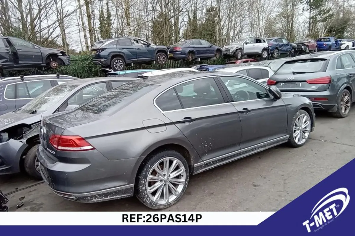 2017 VOLKSWAGEN PASSAT BREAKING FOR PARTS - Image 4