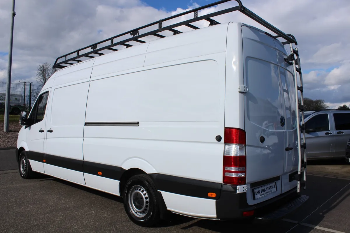 2017 Mercedes-Benz Sprinter 314 LWB HR - Image 3