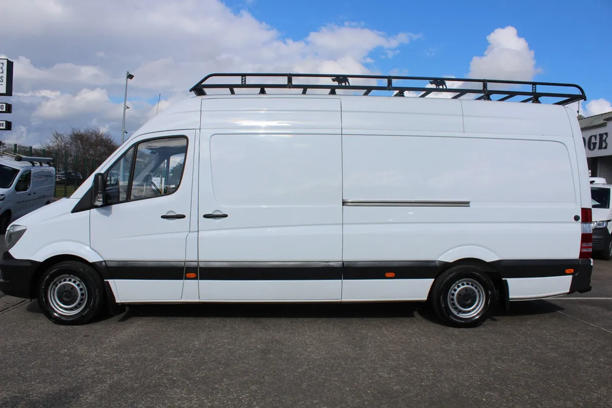 2017 Mercedes-Benz Sprinter 314 LWB HR - Image 2
