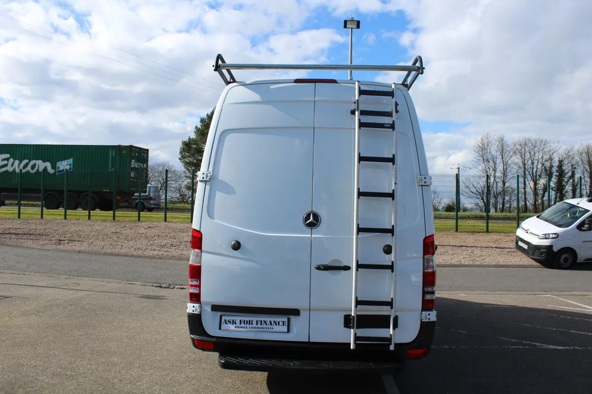 2017 Mercedes-Benz Sprinter 314 LWB HR - Image 4
