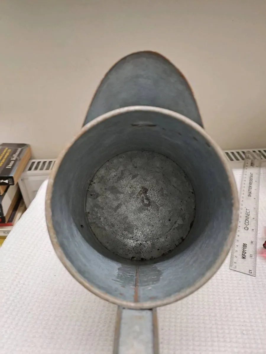 Rustic Enamel Jug with Rooster Design - Image 4