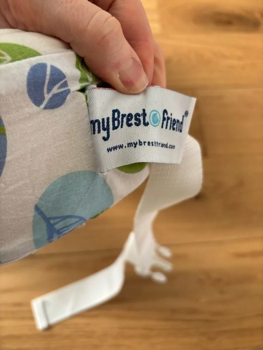My Breast Friend Feeding Pillow - Image 3