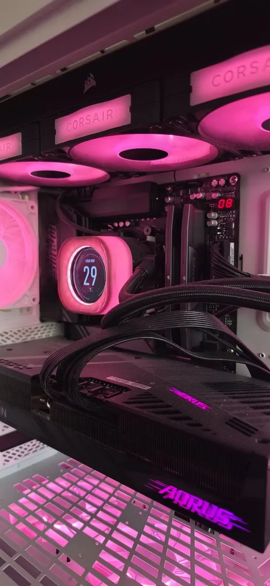 Ryzen 7 9800X3D + AORUS RX 9070 XT – High-End PC - Image 3