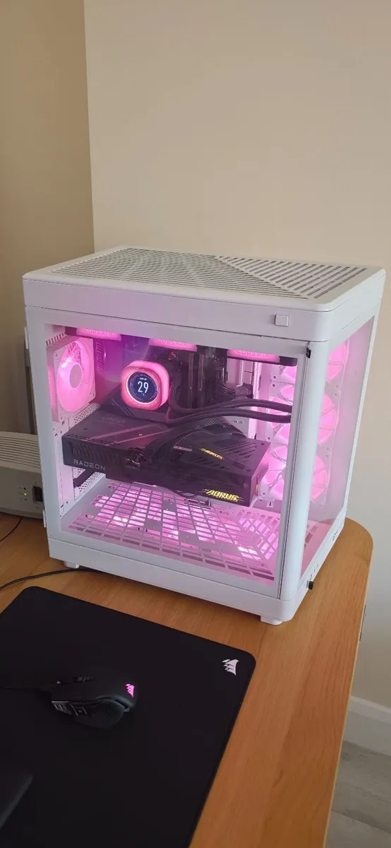 Ryzen 7 9800X3D + AORUS RX 9070 XT – High-End PC - Image 1