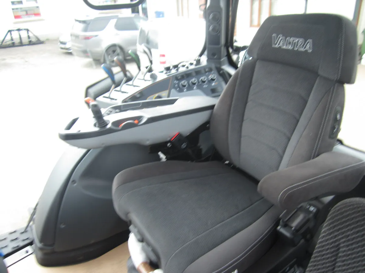 VALTRA T235 ACTIVE..DEMO... - Image 3