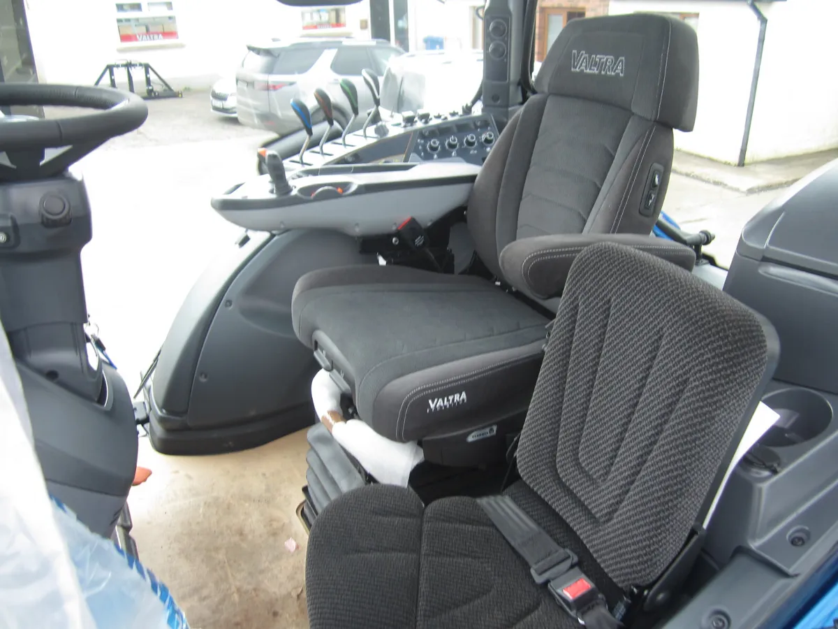 VALTRA T235 ACTIVE..DEMO... - Image 4