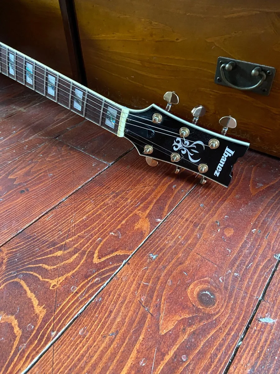 Ibanez AR 420 vls Mint Condition - Image 3