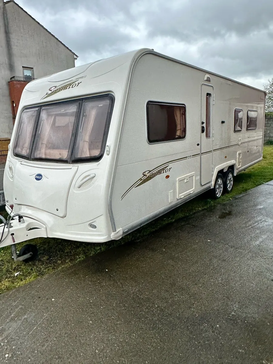 2008 bailey senator Louisiana Island bed - Image 1