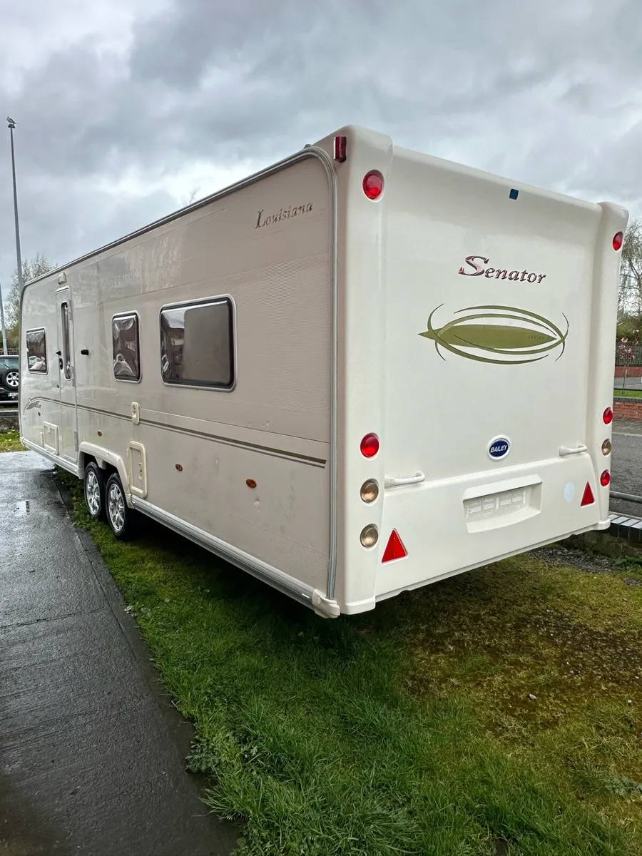 2008 bailey senator Louisiana Island bed - Image 4