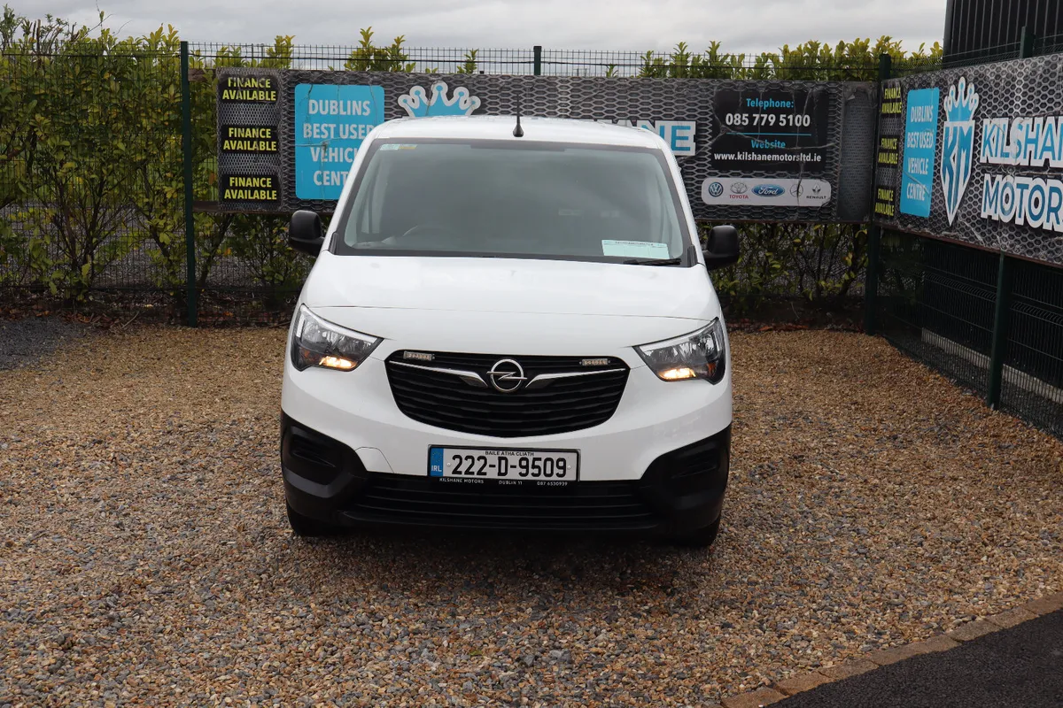 Opel Combo 2022 - Image 2